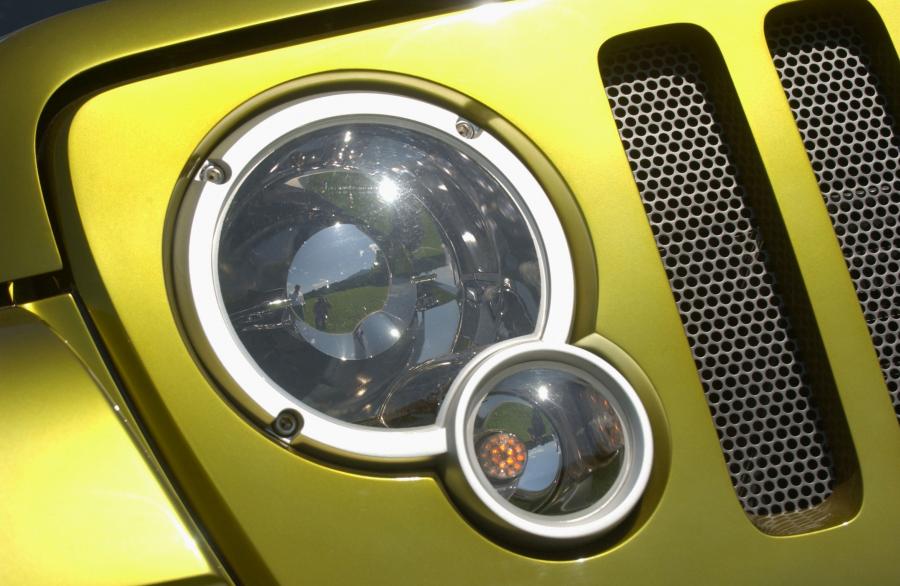  Jeep Rescue Concept 2004 года  (фото 6 из 61)